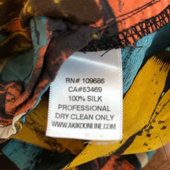 Akiko Silk Patterned Shorts - Picture 5 of 5